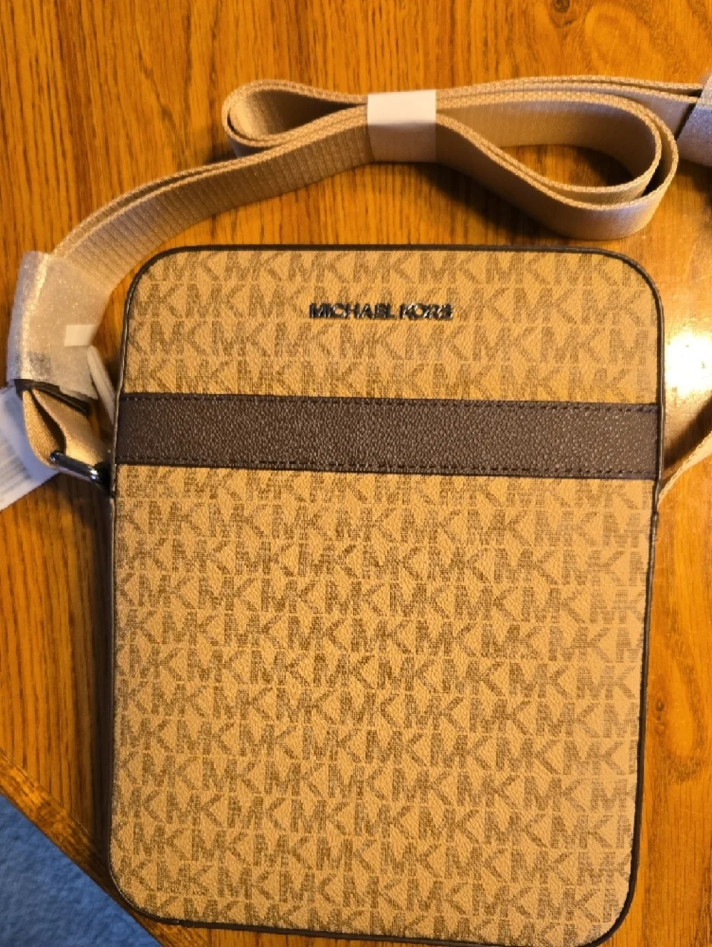 NWT Mens Michael Kors Tan & Brown Monogram Messenger Crossbody